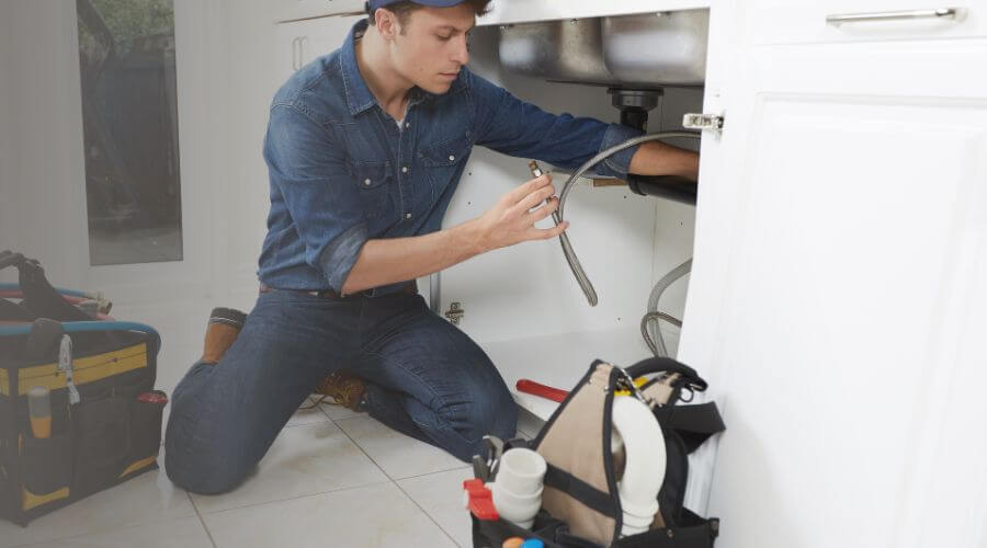 Expert burst pipe repair services in Frederick, OK